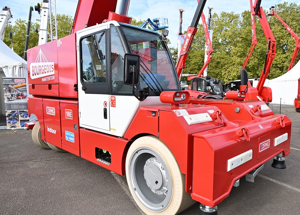 Bourgeois Manutention renforce sa flotte avec la grue électrique XXL ORMIG 100iE au JDL 2025
