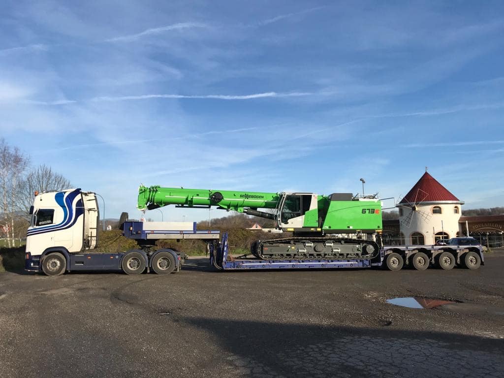 Freitas Levage  réceptionne sa nouvelle grue Sennebogen