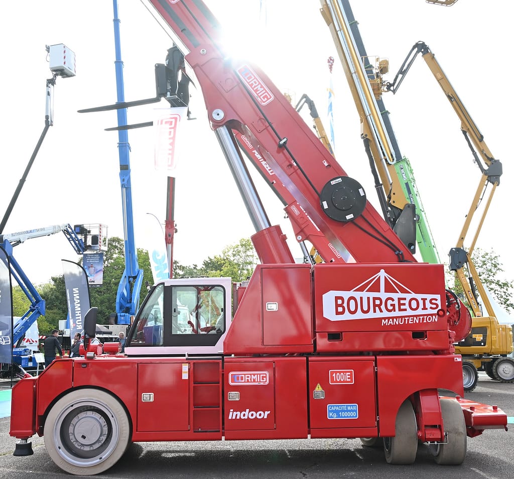Bourgeois Manutention renforce sa flotte avec la grue électrique XXL ORMIG 100iE au JDL 2025
