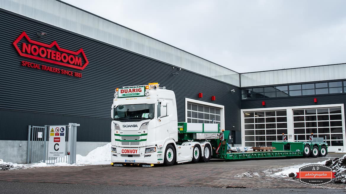 Duarig réceptionne sa nouvelle semi-remorque à essieux pendulaires