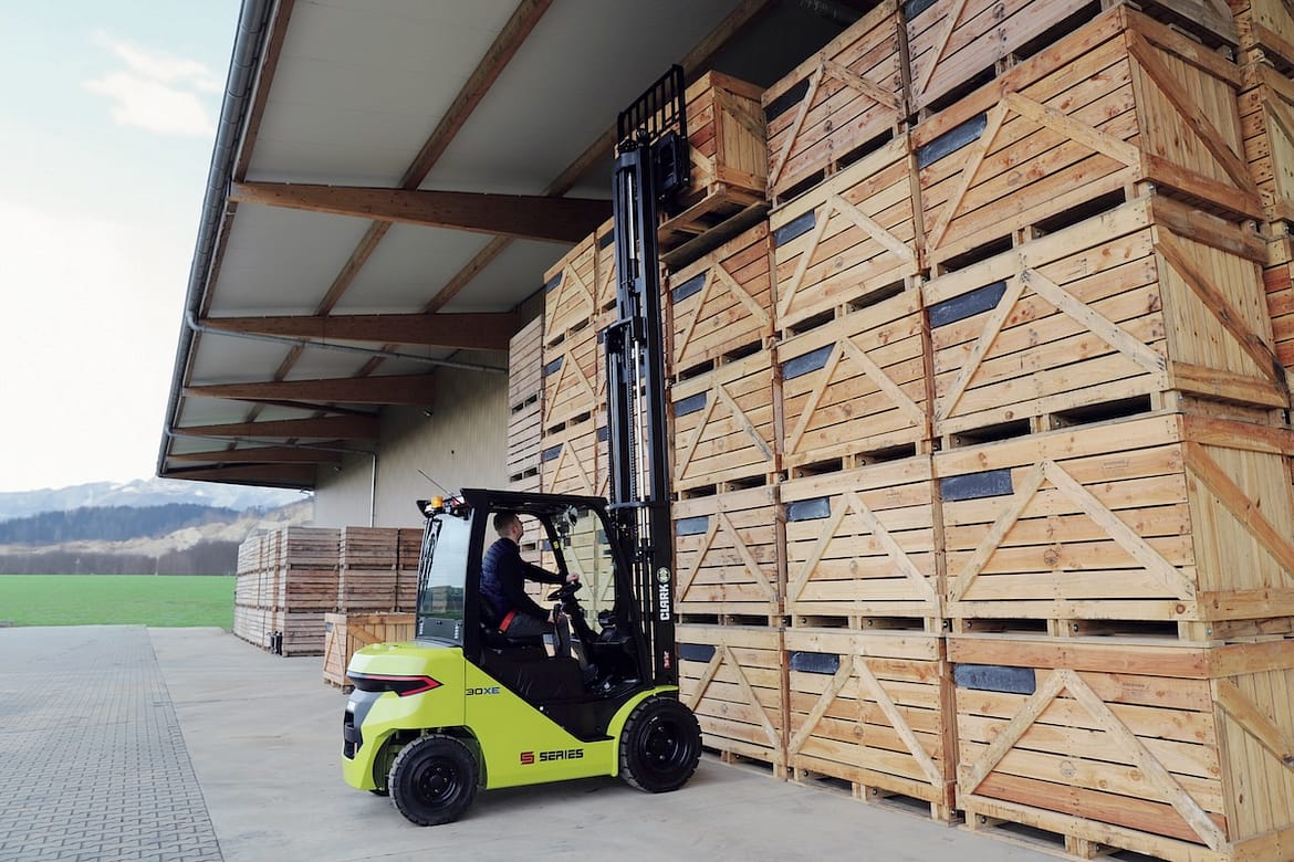 Clark dévoile ses nouveaux chariots électriques Crossover