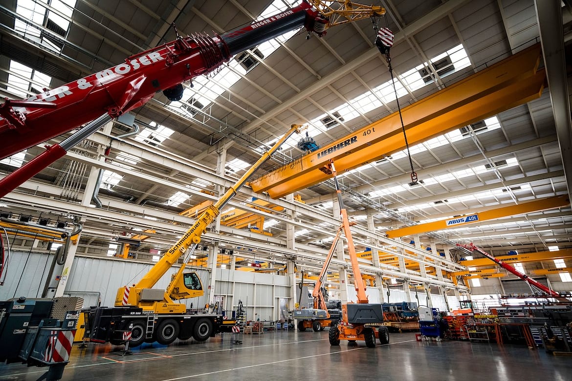 Liebherr remplace cinq ponts roulants dans son usine d’Ehingen