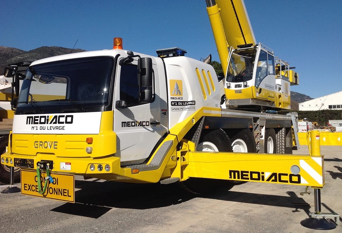 C’EST UNE TRÈS BELLE COMMANDE POUR LE CONSTRUCTEUR MANITOWOC CRANE GROUP QUI A ÉTÉ SIGNÉE SUR LES JDL 2021 À BEAUNE