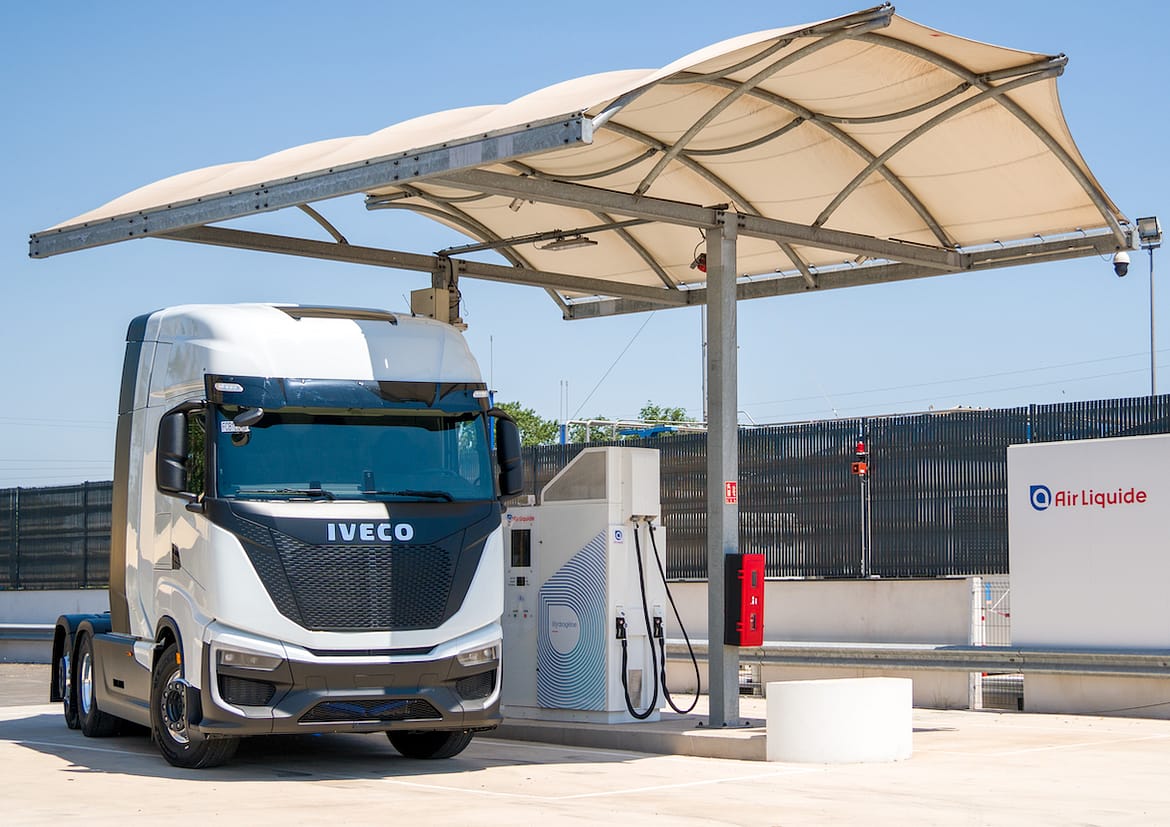Iveco et Air Liquide inaugurent la première station hydrogène pour poids-lourds à Fos-sur-Mer