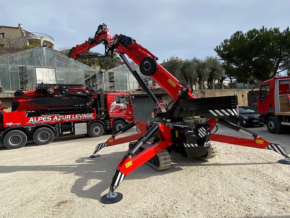 La nouvelle grue sur chenilles Hoeflon C30e d’Alpes Azur Levage