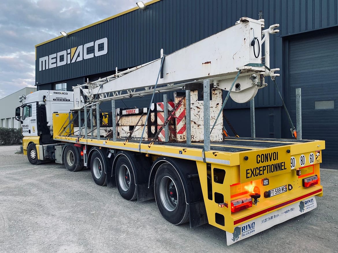 60 semi-remorques porte-contrepoids pour Mediaco