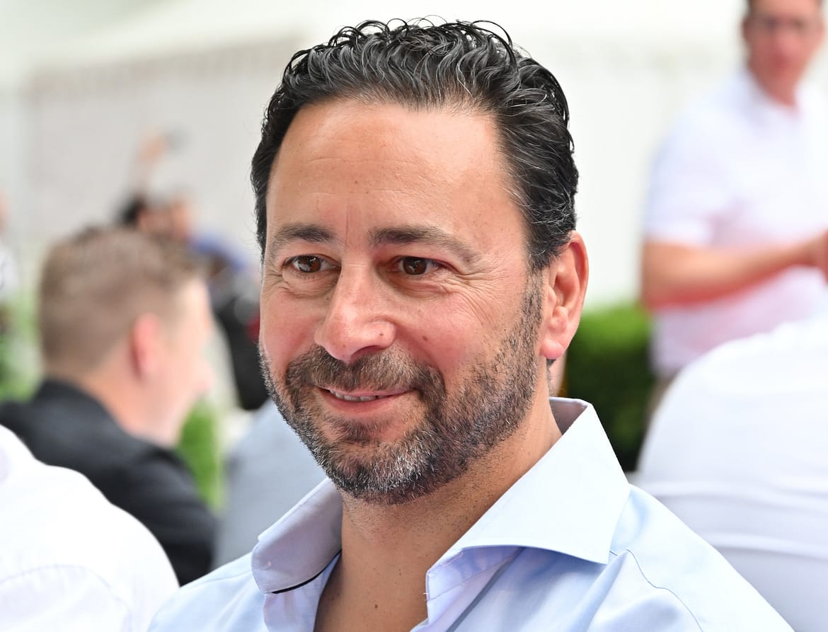 Nouveau défi pour Steve Filipov qui rejoint le groupe  Crane 1