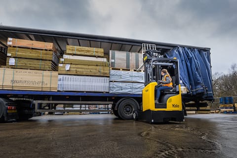 Yale lance un nouveau chariot polyvalent pour intérieur et extérieur