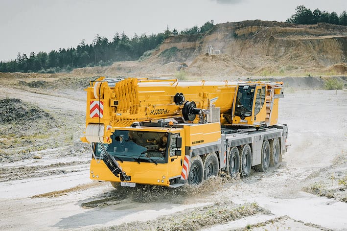 LTM 1300-6.3, la nouvelle 300 tonnes Liebherr avec une flèche de 90 m !