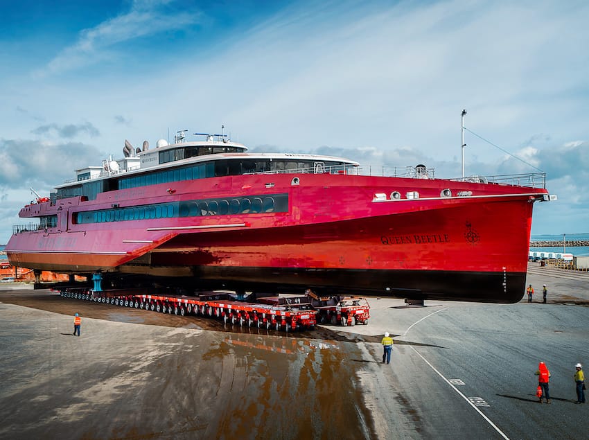 80 lignes pour un ferry haute vitesse !